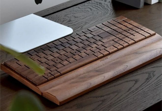 Bàn phím cơ bằng gỗ giá 18 triệu đồng