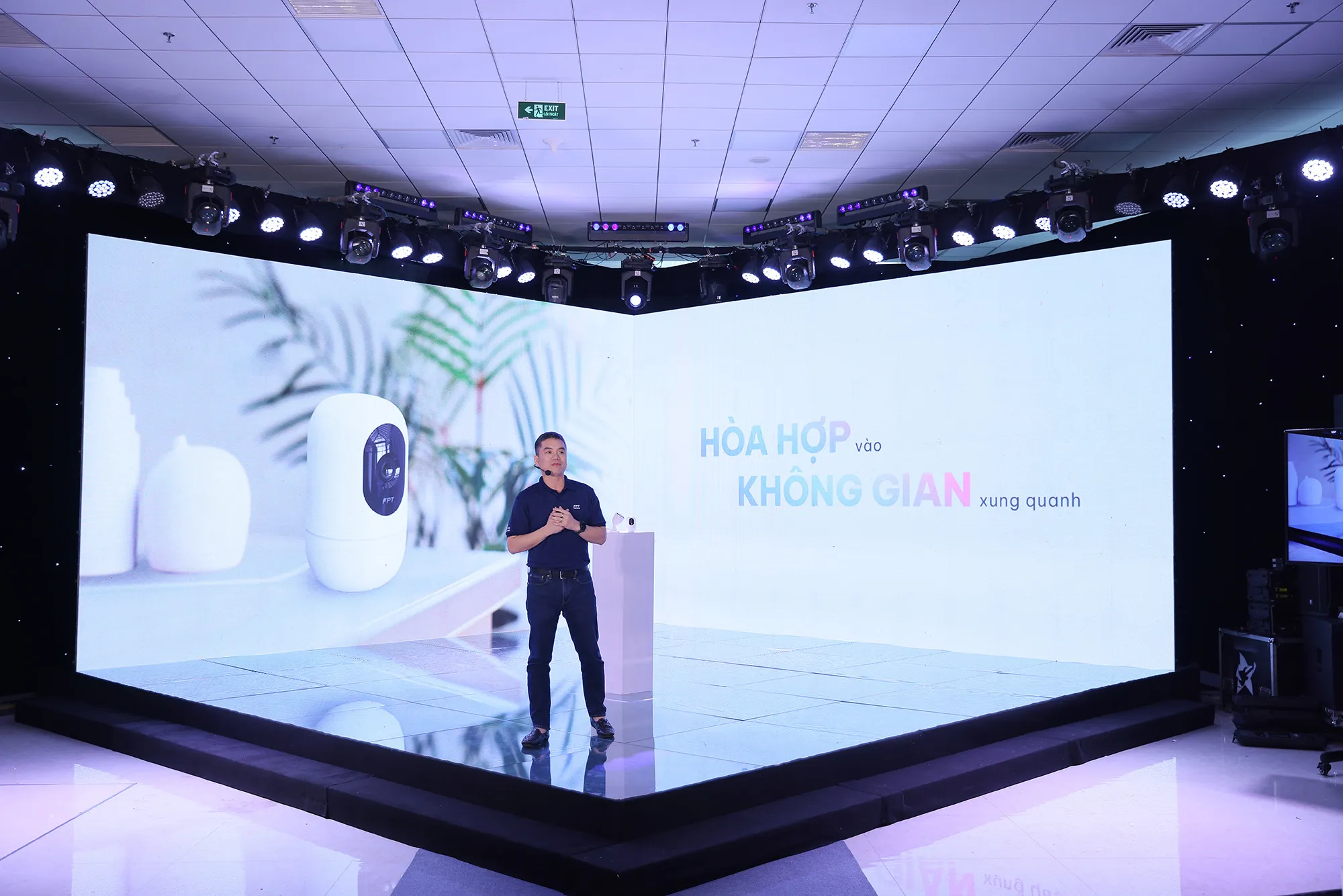 FPT Telecom ra mắt camera an ninh thiết kế khác biệt, tích hợp AI