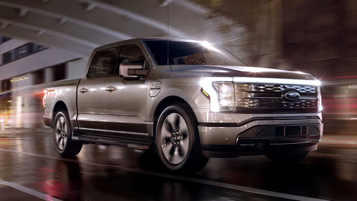 Xe điện Ford F-150 Lightning liên tục tăng giá bán