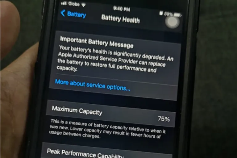 Pin iPhone bị xuống cấp bao nhiêu mỗi năm? - Ảnh 1. Pin iPhone bị xuống cấp ra sao mỗi năm?