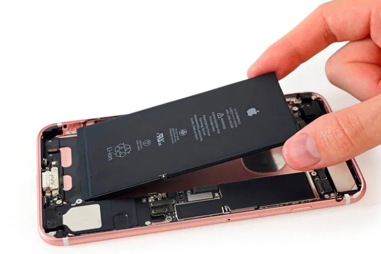 Pin iPhone bị xuống cấp bao nhiêu mỗi năm? - Ảnh 2. Pin iPhone bị xuống cấp ra sao mỗi năm?