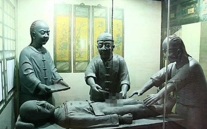 Quá trình tịnh thân đau đớn của thái giám trong lịch sử Trung Quốc