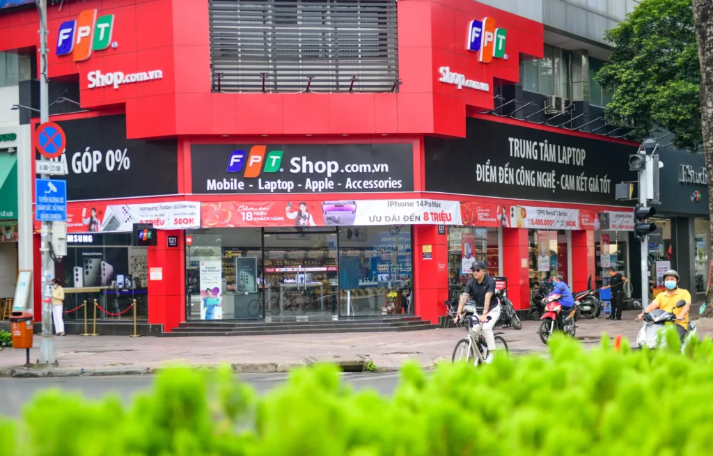 back to school fpt shop 1