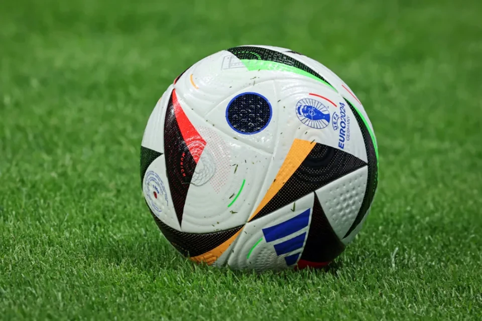 qua bong euro 2024