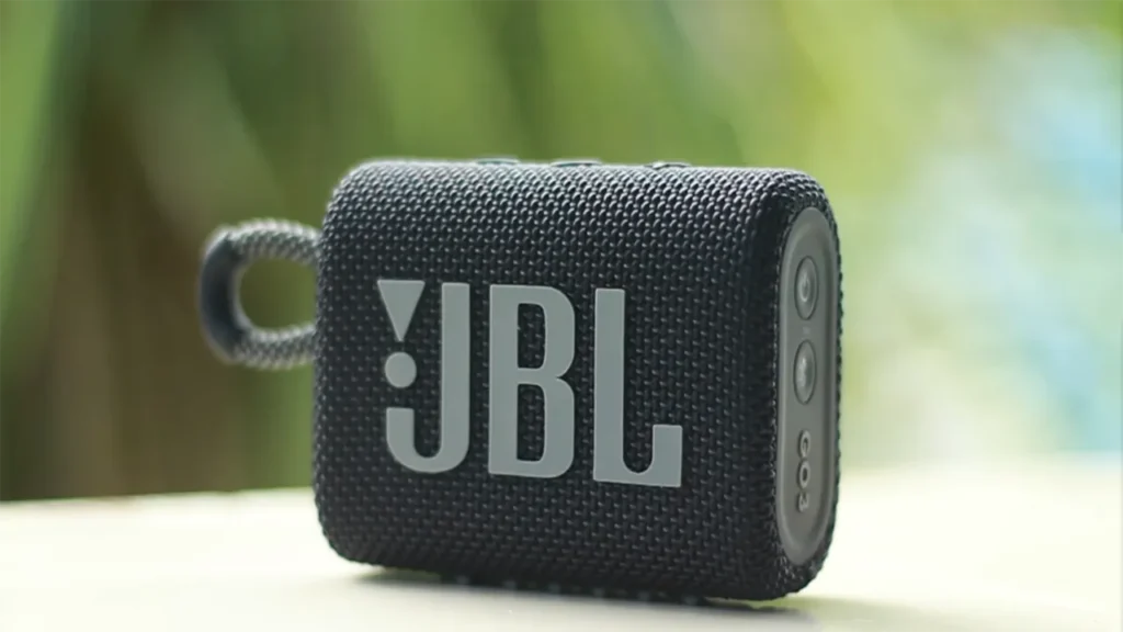 tren tay jbl go 3