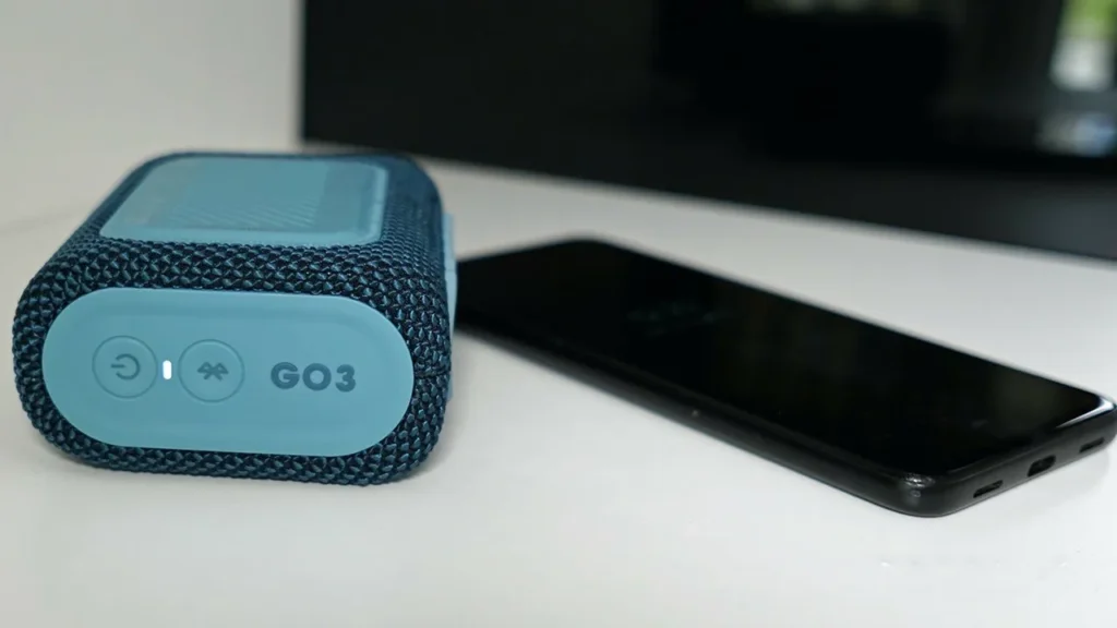 tren tay jbl go 3 4