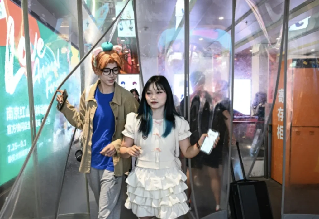 thue nguoi cosplay nhan vat game hen ho
