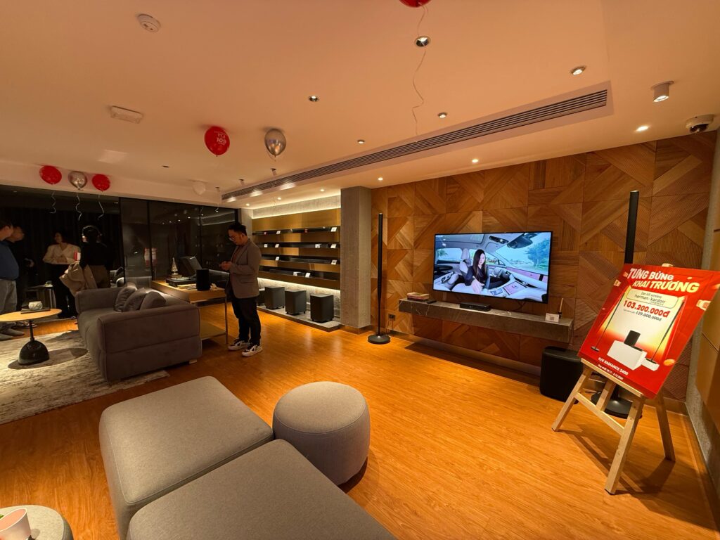 pgi store ha noi khai truong 1