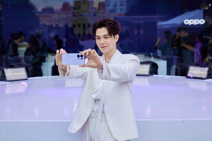 oppo dan dau thi truong smartphone 1