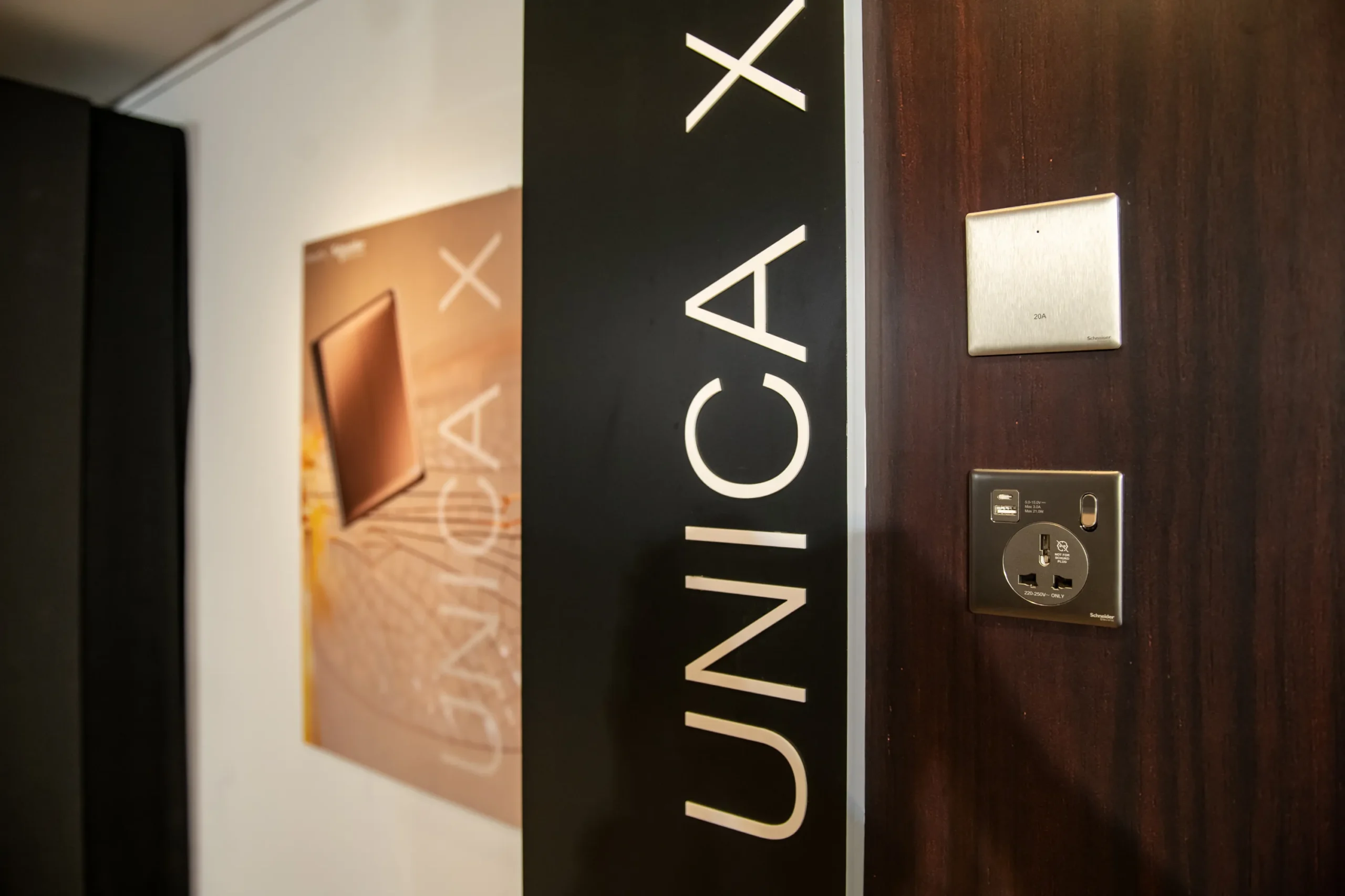 Schneider Electric chính thức ra mắt Unica X - dòng công tắc và ổ cắm hạng sang mới tại Việt Nam