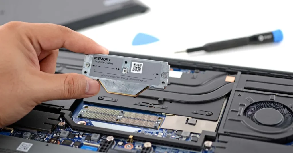 laptop ram han nen mua hay tranh