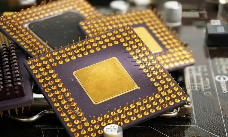 Chiết xuất vàng từ rác điện tử