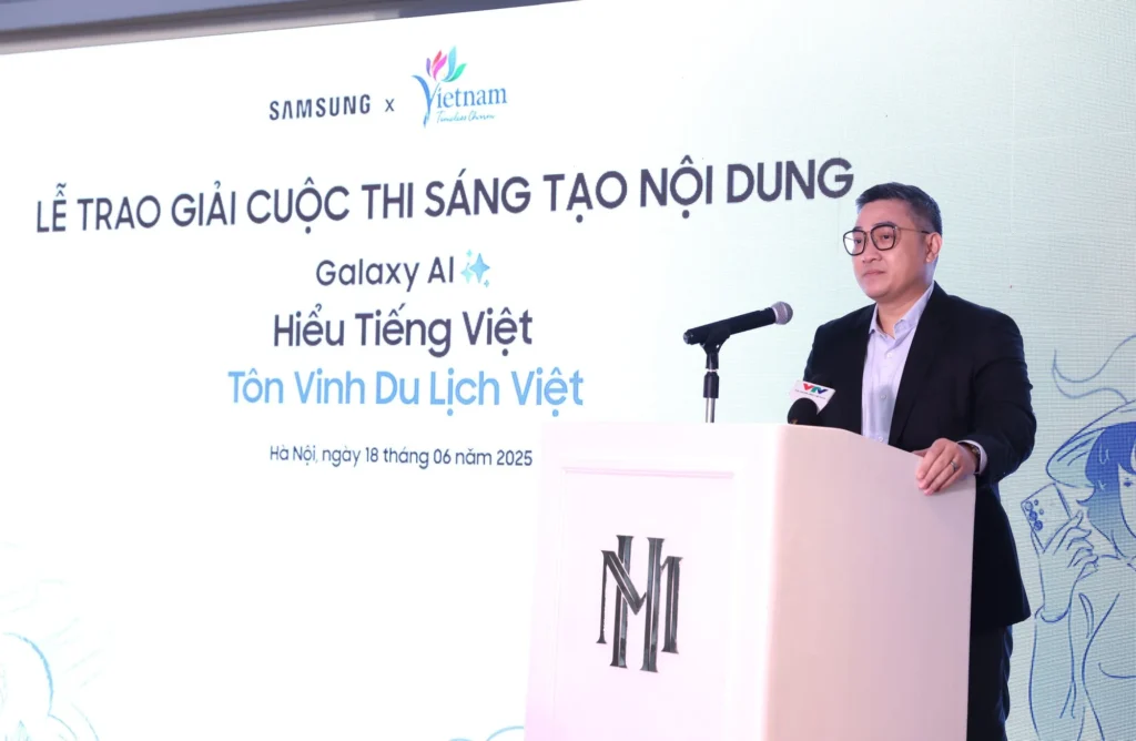 trao giai galaxy ai nang tam du lich viet 2