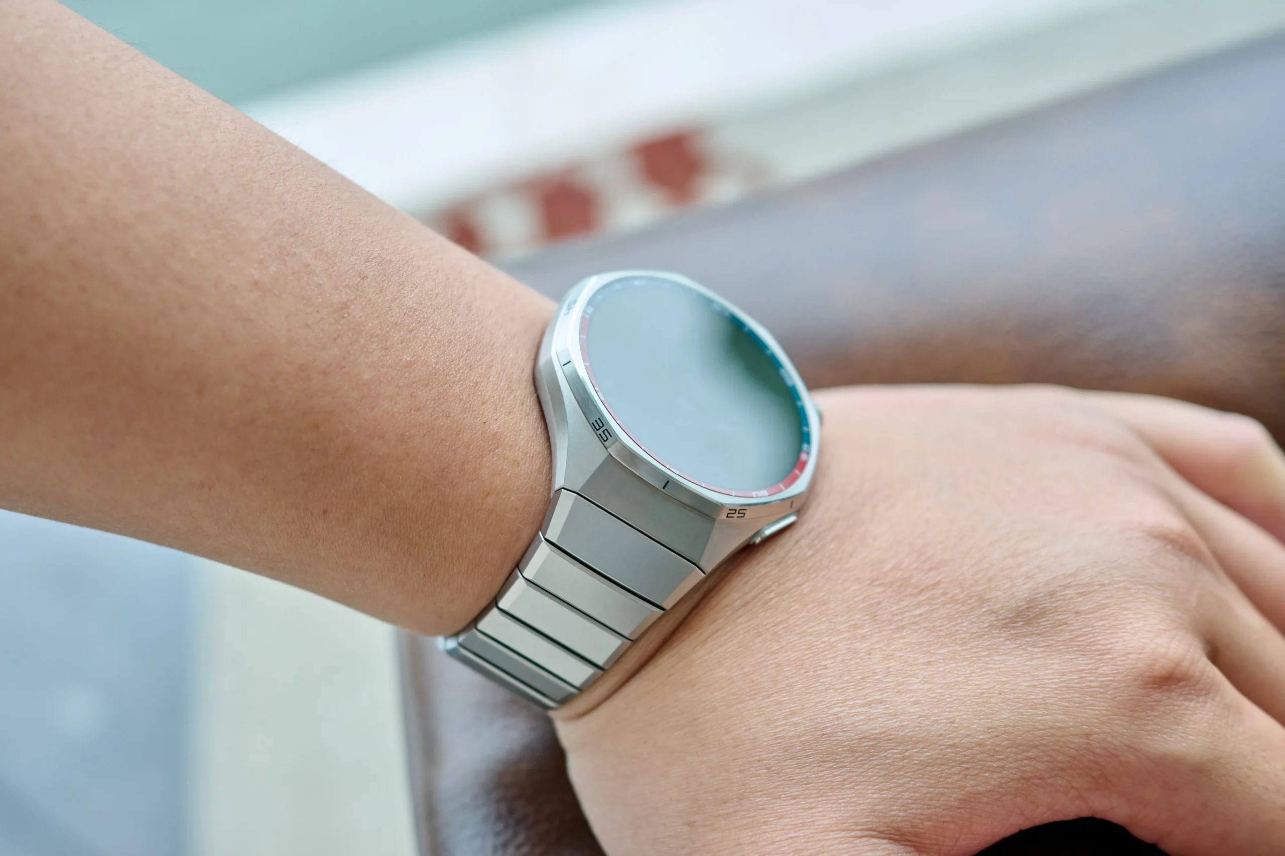 Trải nghiệm Huawei Watch GT6 Pro Titanium: Khi sự bền bỉ trở thành một tuyên ngôn