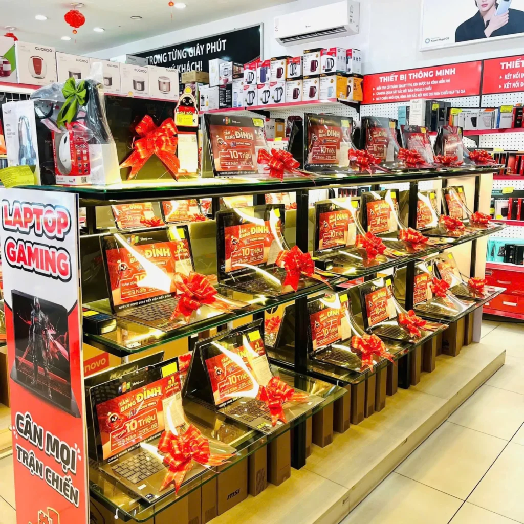 mua laptop fpt shop giam 8 trieu 1