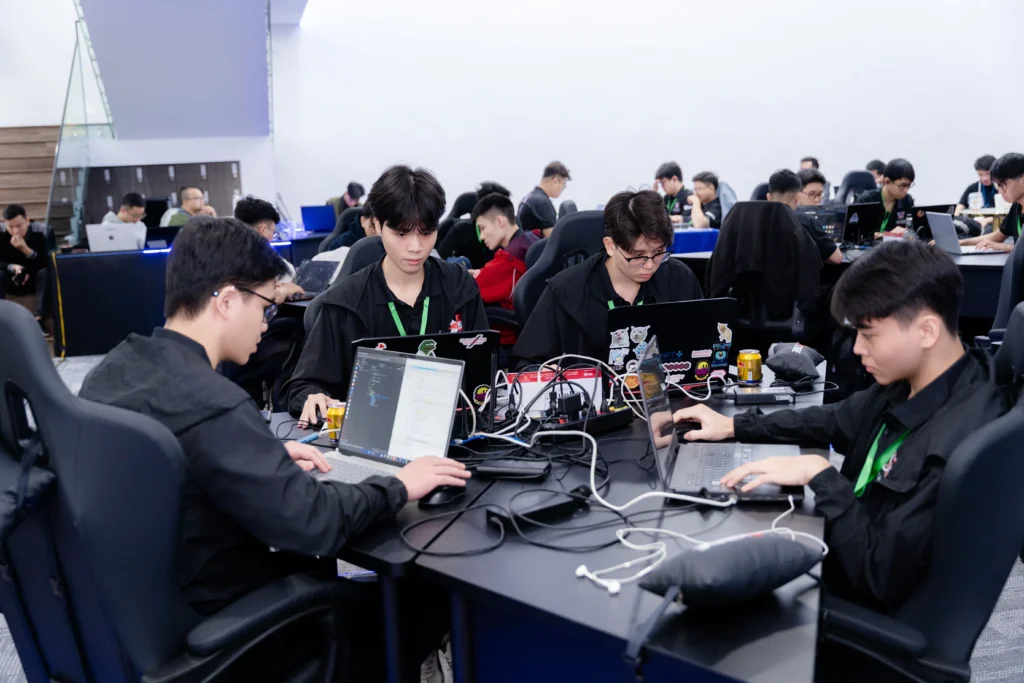 momo nang cao nhan thuc an ninh mang sinh vien 1