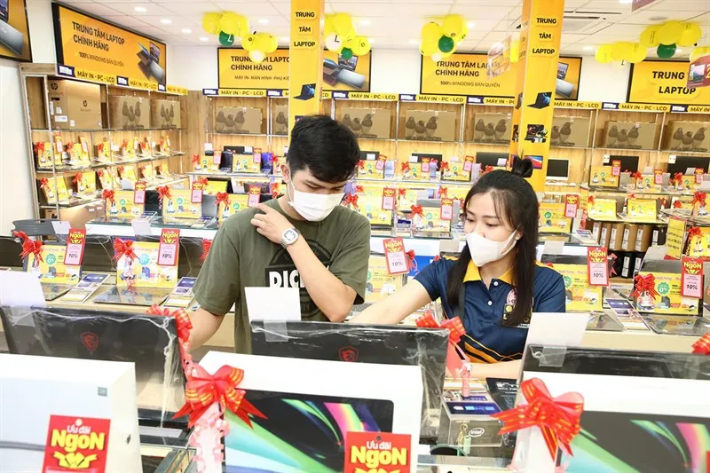 Thị trường công nghệ giáp Tết 2026: smartphone chờ "sóng", laptop tăng phi mã