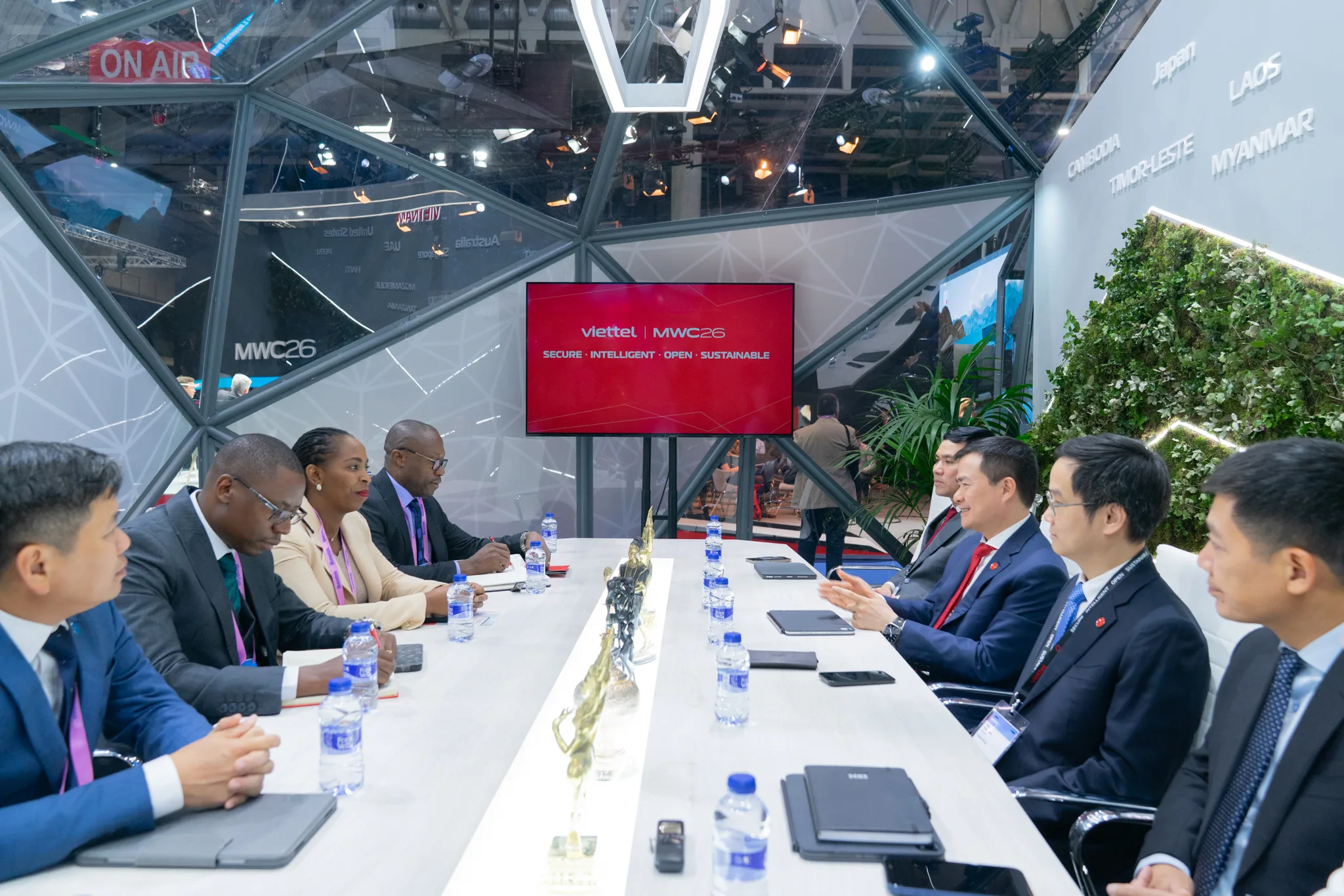 Viettel 5G Advanced tại MWC 2026