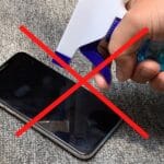 Vệ sinh smartphone đúng cách, nhanh và an toàn tại nhà