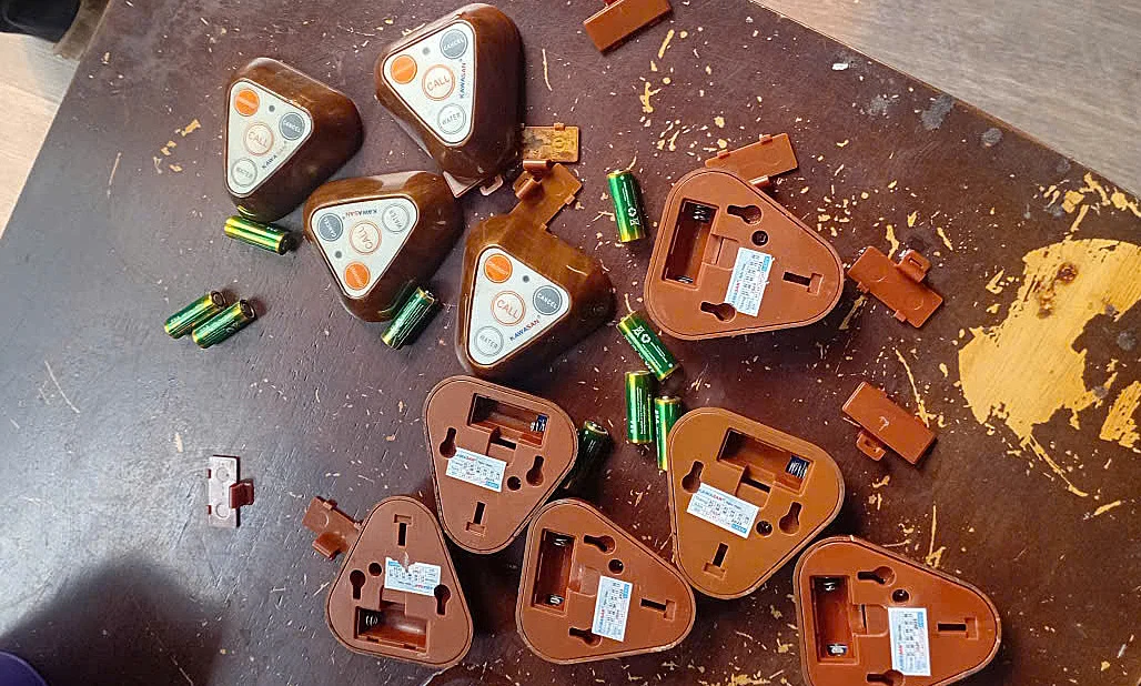 Nút bấm gọi đồ ở quán cà phê gây nhiễu smartkey tại Hà Nội