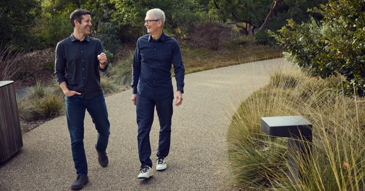 Tim Cook rời vị trí CEO Apple và chuyển giao cho John Ternus