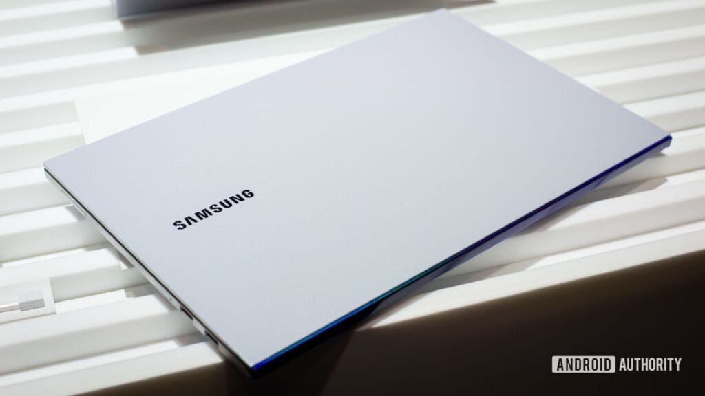 laptop samsung chay android one ui moi 1