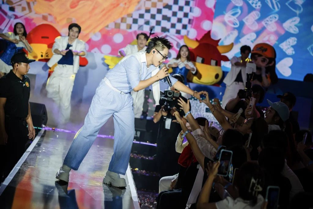 gamers lead the play bung no trai nghiem 9