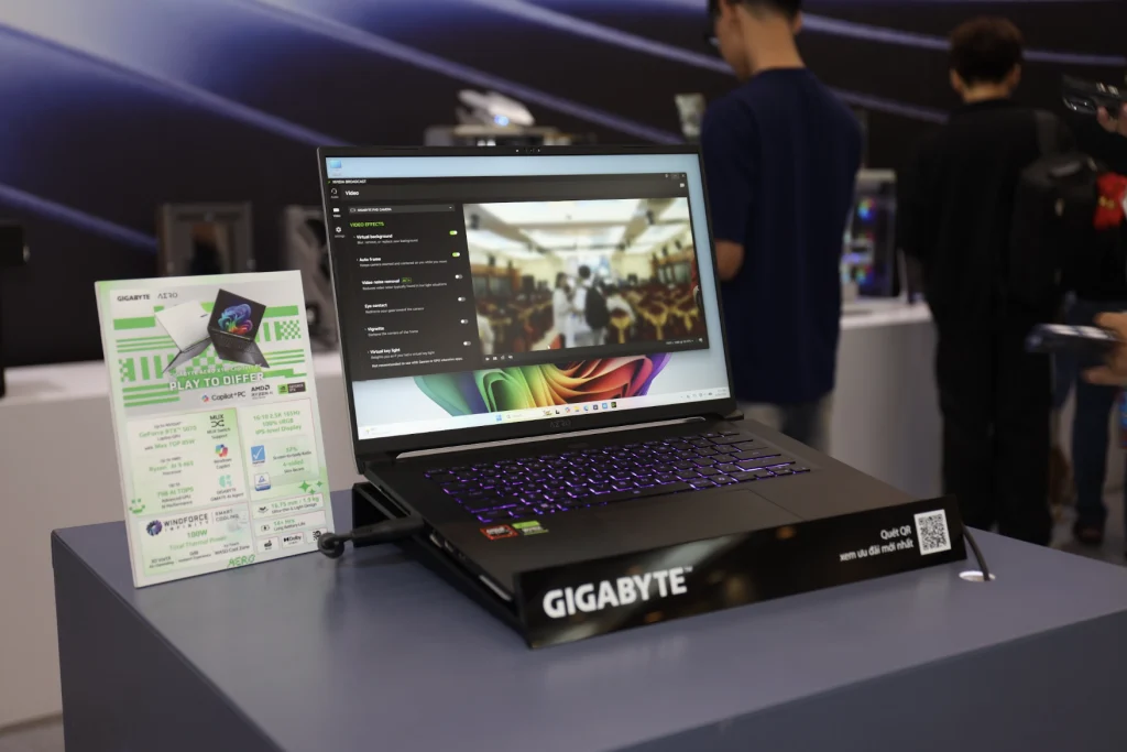 GIGABYTE RTX AI PC 8