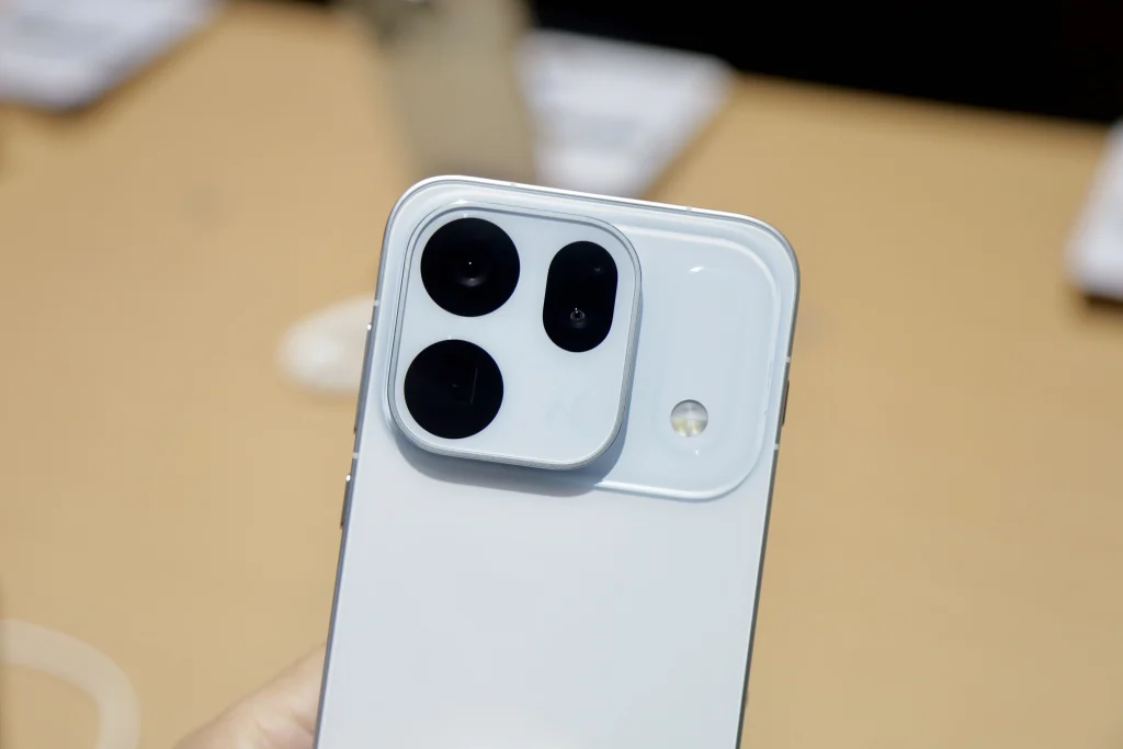 OPPO Find X10 Series 4