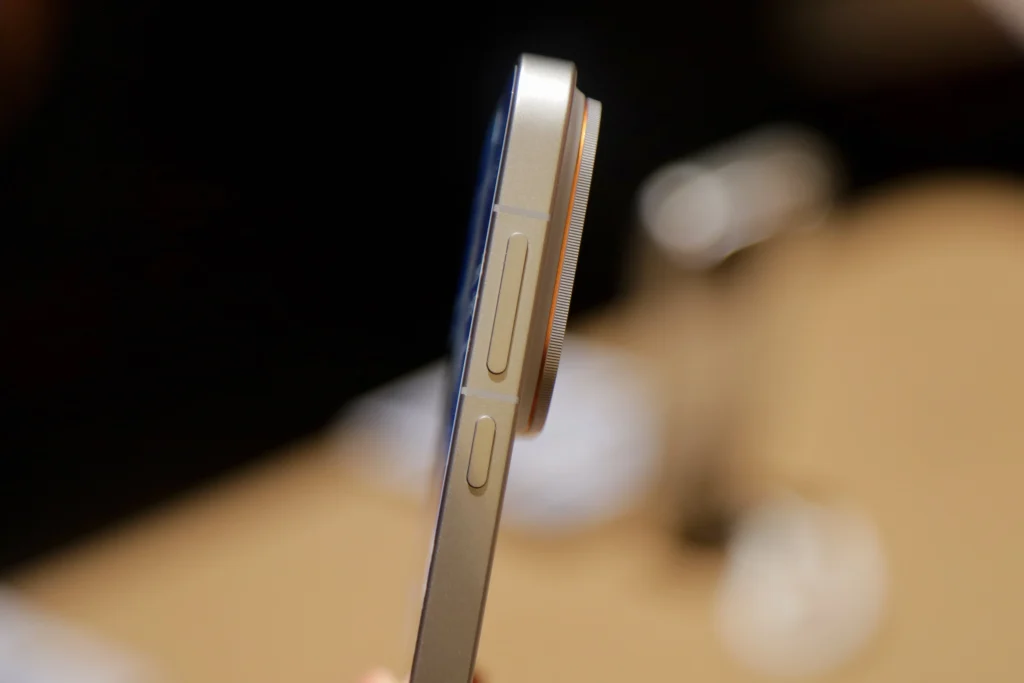 OPPO Find X10 Series 7