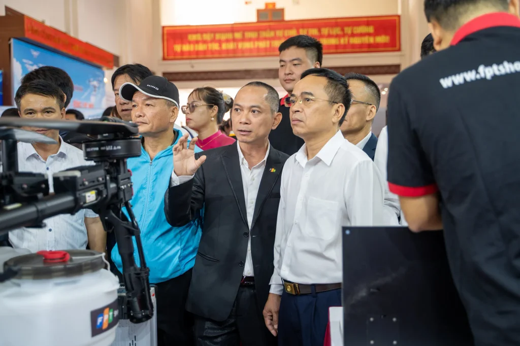 fpt shop trien khai uav trong nong nghiep