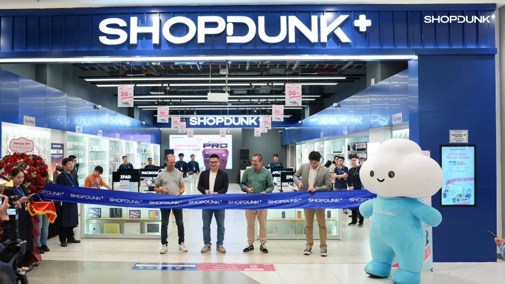 shopdunk khai truong tai aeon mall thanh hoa 3